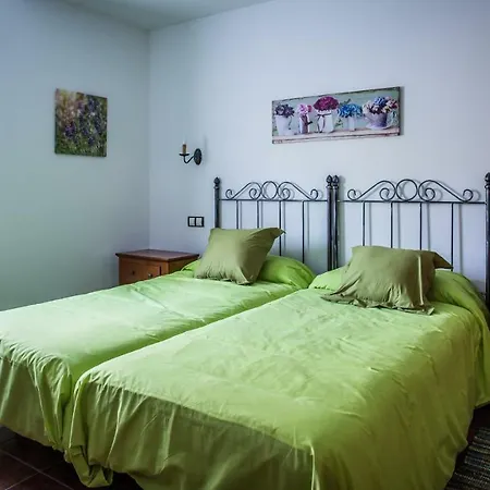 La Aldea Colorada Mota del Marqués