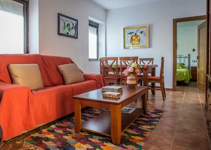 La Aldea Colorada * Mota del Marqués