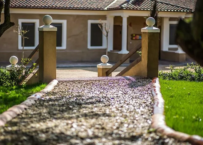 La Aldea Colorada Apartman *